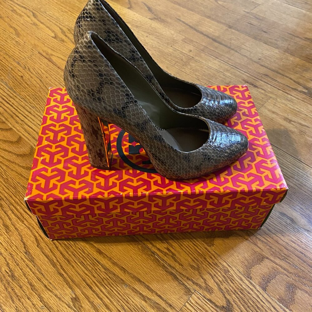 Tory Burch Heels, Snakeskin, Size 6**